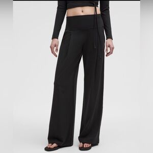 lululemon athletica Black Wide-Leg High-Waist Pants